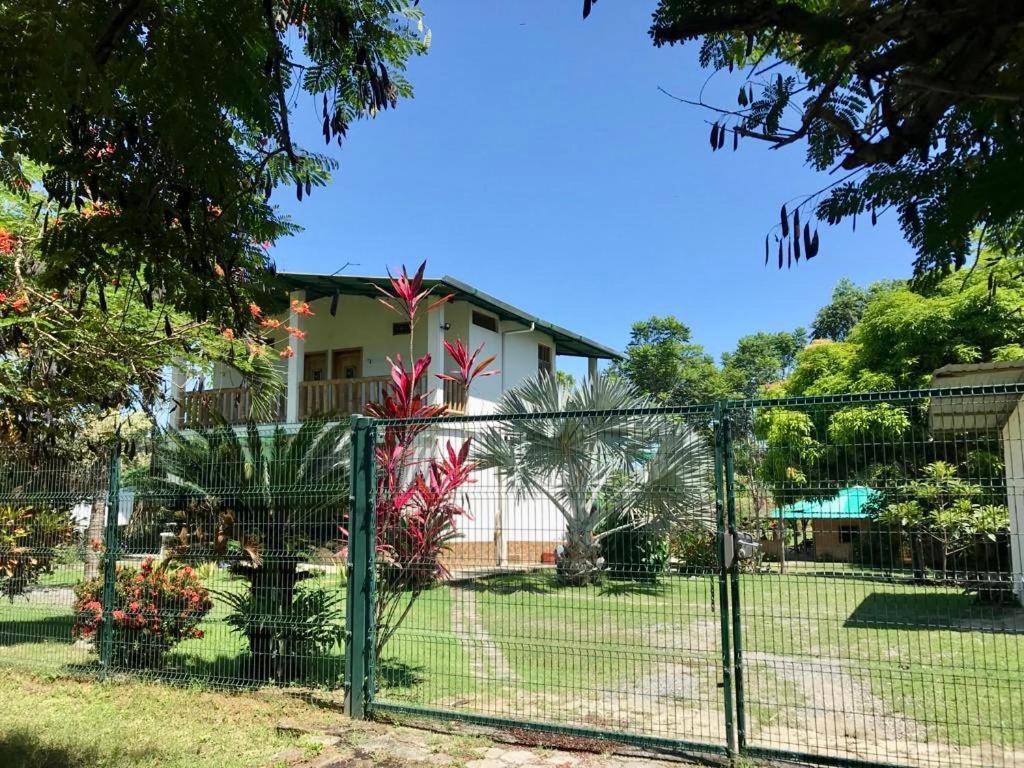 ホテル Quinta El Mamey Río Verde エクステリア 写真